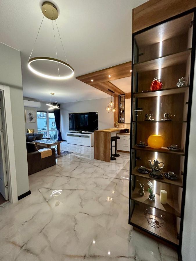 Golden Luxury Suite Nowy Dwor Mazowiecki Ngoại thất bức ảnh