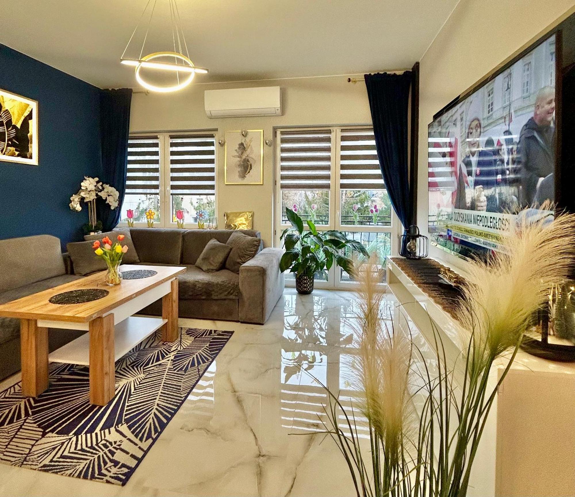 Golden Luxury Suite Nowy Dwor Mazowiecki Ngoại thất bức ảnh